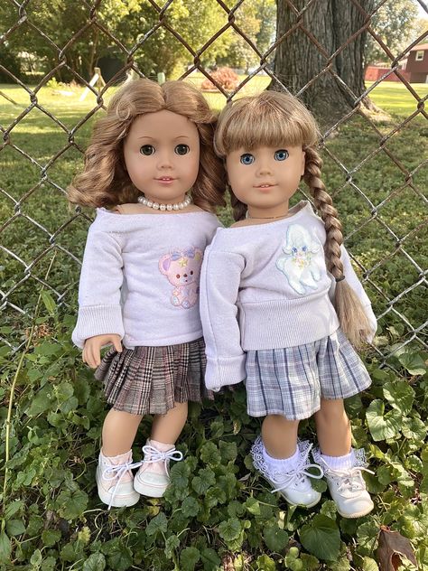 American Girls Aesthetics, American Girl Dolls Aesthetic, American Girl Dolls, American Girl Doll Aesthetic, Ag Doll Aesthetic, Lilo And Stitch Toys, Jumper Ideas, American Girl Julie, Addy American Girl