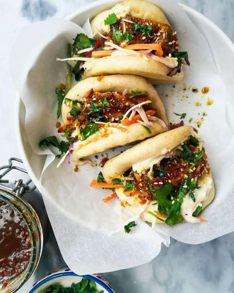 How to Make Quick Bao Buns Pulled Pork Bites, Bao Buns Pulled Pork, Ground Pork Bao Buns, Boa Bun Filling, Pulled Pork Bao Buns, Homemade Bao Buns, Easy Bao Buns, Chicken Bao Buns Recipe, Bao Buns Filling