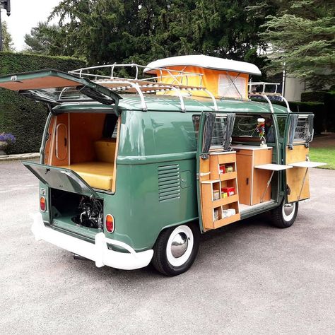 Daehaeng Kwon🌏 on Instagram: “from @paul.lee.williams 1966 Westfalia SO42 VW Camper with original  #vanconversion #campervan #camper #camperlife #campervanlife #van…” Combi Vw T2, Life Budget, Kangoo Camper, Kombi Motorhome, Easy Woodworking Ideas, Travel Camper, Camper Van Life, Kombi Home, Vw Bus Camper