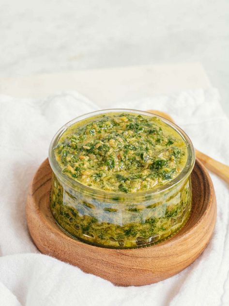 How to Make Oregano Pesto - Piper Cooks Oregano Pesto, Tuna Pesto Pasta, Pesto Uses, Nut Free Pesto, Honey Cafe, Homemade Pesto Sauce, Homemade Sauce Recipes, Pesto Pasta Salad, Condiment Recipes