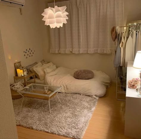 Small Room Interior, Cozy Small Bedrooms, Small Room Makeover, Small Bedroom Inspiration, Affordable Aesthetic, Room Redesign, Pinterest Room Decor, Small Bedroom Decor, Small Room Design