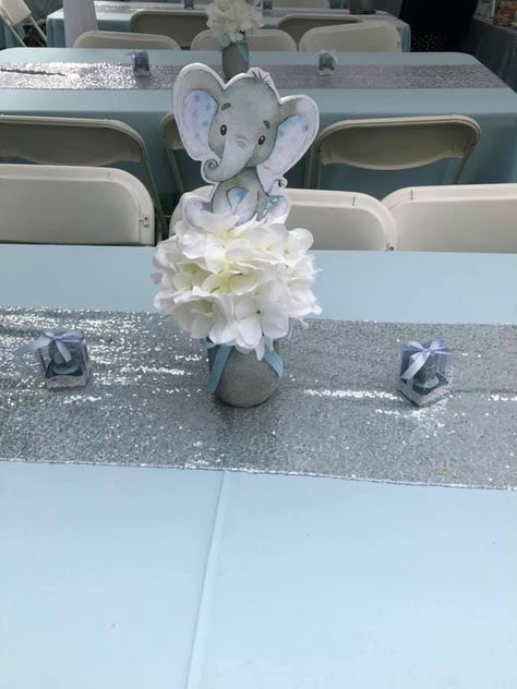 Elephant Table Centerpiece, Simple Baby Shower Centerpieces For Boys, Elephant Centerpieces Boy, Blue Elephant Baby Shower Ideas, Simple Baby Shower Centerpieces, Baby Shower Centerpieces For Boys, Elephant Baby Shower Theme Boy, Centerpieces Blue, Baby Shower Cupcakes For Boy