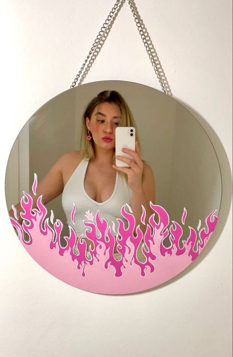 Circle Mirror Painting, Decorating Ideas For Bedroom, Mirror Painting Ideas, Funky Mirrors, Spiegel Diy, Painted Mirror Art, Aesthetic Mirror Selfie, Painted Mirror, Aesthetic Mirror