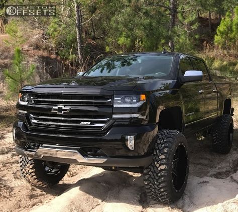 2017 Chevy Silverado lifted freaking beast 2017 Chevy Silverado, Silverado Ltz, Cowboy Clothing, Lifted Silverado, Chevy Duramax, Old Dodge Trucks, Dream Trucks, Old Ford Trucks, Lifted Chevy