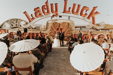 Vegas Wedding Neon Museum, Neon Sign Museum Las Vegas Wedding, Neon Museum Las Vegas Wedding, Vegas Venues, Neon Graveyard, Vegas Wedding Venues, Neon Museum Wedding, Las Vegas Wedding Venues, Vintage Vegas Wedding