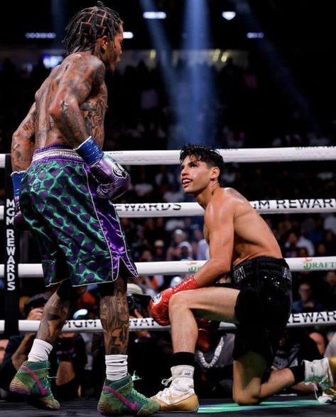 Davis Vs Garcia, Ufc Wallpaper, Gervonta Tank Davis, Tank Davis, Gervonta Davis, Ryan Garcia, Football Box, Fb Profile Photo, Boxing Images