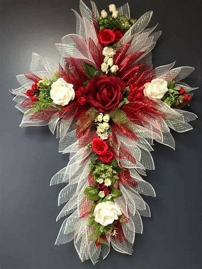 diy cross wreaths for cemetery - Search Images Diy Memorial Cross Ideas, Valentine Cemetery Decorations, Valentine Grave Decorations, Cemetery Christmas Decorations, Cross Wreath Deco Mesh, Wire Cross Wreath, Christmas Cross Wreath, Cross Wreaths, Cross Wreath Diy