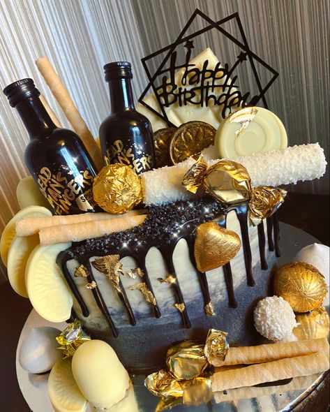 #baking #birthday #cake #cakeideas #rum Rum Themed Cake, Speak Easy Birthday Cake, Rum Birthday Cake, Birthday Cake Alcohol Theme, Birthday Cakes For Men With Alcohol, Rum Birthday Cakes For Men, Alcohol Cake Ideas For Men, Kracken Rum, Men Birthday Cakes Liquor