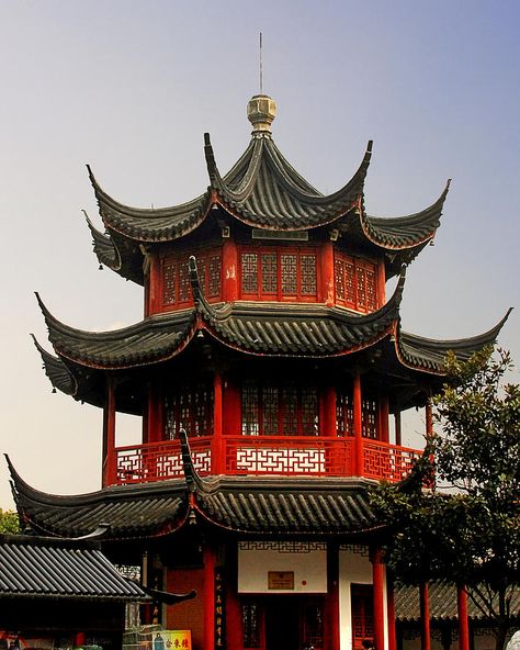 Universe Inspiration, Buddhist Pagoda, Chinese Buildings, China House, Architecture Styles, Chinese Pagoda, Architecture Antique, Chinese House, Ancient Chinese Architecture