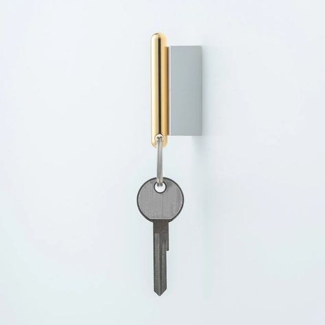 This sleek key holder makes it simple to store your key and keep your entryway organised - Yanko Design Japandi Entryway, Entryway Key Holder, Magnetic Key Holder, Give Too Much, Entryway Organization, Key Hanger, Coat Racks, Chrome Colour, Yanko Design