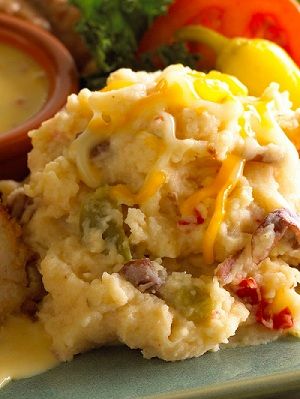 Abuelos papas con chili Best Mash Potato Recipes, Mashed Potato Recipes, Think Food, Favorite Side Dish, Potato Dishes, It Goes On, Side Recipes, Quesadillas, Edamame