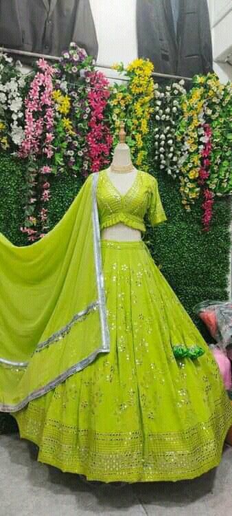 Parrot Colour Suit Design, Parrot Green Lehenga, Lengha Designs, Lengha Blouse, Lengha Blouse Designs, Blue Blouse Designs, Mehendi Outfit, Combination Dresses, Green Color Combinations