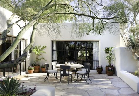 Modern Spanish Style, Casa Hobbit, Backyard Remodel, Patio Interior, Paradise Valley, Design Exterior, Outdoor Rooms, Outdoor Design, Cheap Home Decor