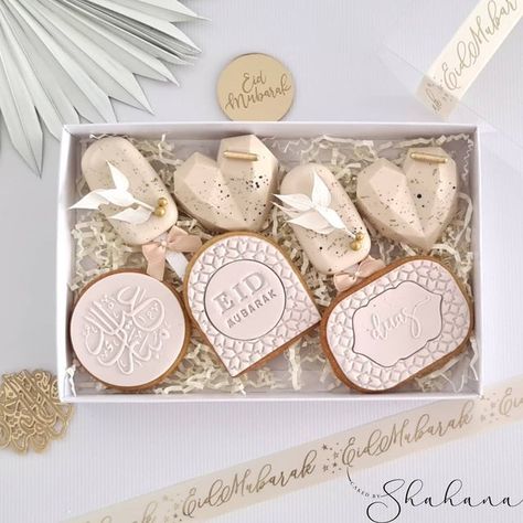 S H A H A N A on Instagram: "• E I D • M U B A R A K • The wait is finally over! 2021 Eid treat boxes are now available to order. I'll be taking limited orders for these so please order in advance to avoid disappointment. Postal service will be available for the 10th May for your loved ones to receive in time for Eid. Thank you to everyone who has already ordered without seeing pictures. I'm truly greatful for the trust you have in my work. As a thank you to everyone for your support I will i Eid Saeed, Eid Sweets, Eid Boxes, Eid Favours, Eid Special, Trust You, Eid Al Fitr, Treat Box, Eid Gifts