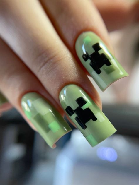 Minecraft Nails Designs, Minecraft Nails, Finger Biting, Birmingham City University, Creative Nail Art, Creeper Minecraft, Wow Nails, Hippie Nails, Y2k Nails