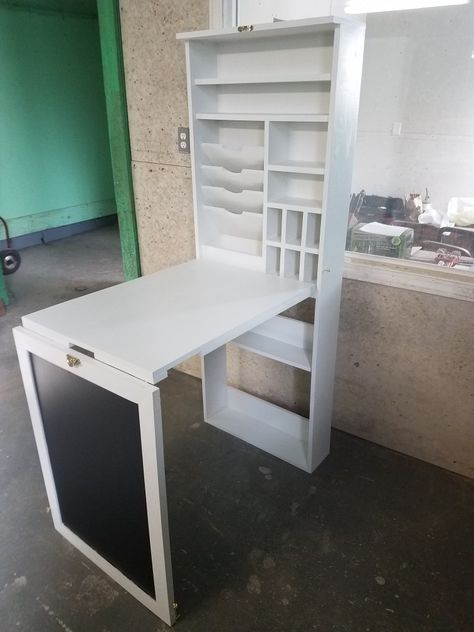 Foldable Art Table, Portable Craft Table, Craft Table Foldable, Multipurpose Table Ideas, Foldable Nail Table, Nail Table Ideas Small Spaces, Foldable Craft Table, Folding Craft Table, Craft Cupboard