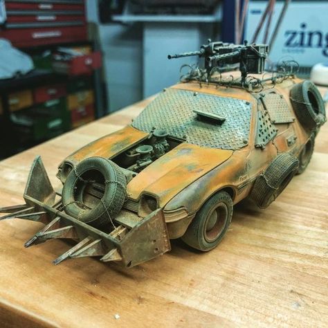 Post Apocalyptic Games, Dieselpunk Vehicles, Post Apocalyptic Art, Monster Car, Car Max, Mad Max Fury Road, Custom Hot Wheels, Model Cars Kits, Survival Camping