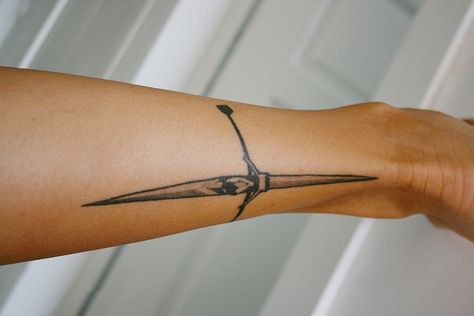 If only I skulled...this would be a bad A tat! Rowing Tattoo, Rowing Photography, Pine Tattoo, Rowing Machine Workout, Rowing Crew, Rowing, Compass Tattoo, Tattoos And Piercings, Jesus Fish Tattoo