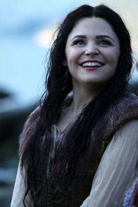 Ginnifer Goodwin in Once Upon a Time (2011) Ouat Snow White, Snow White Prince, Joanna Garcia, Emilie De Ravin, Mary Margaret, Ginnifer Goodwin, Between Two Worlds, Outlaw Queen, Prince Eric