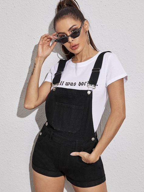 How To Style Dungarees, Short Jumpsuit Outfit, Black Preppy, Denim Overall Shorts, Denim Overalls Shorts, Blonde Hair Inspiration, Jumpsuit Outfit, Shorts Women, Cute Simple Outfits