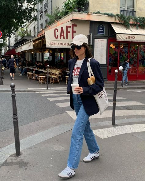 5 Parisian Basics Outfits To Re-Create In 2024 | Who What Wear UK French Style Sneakers, Parisian Street Style 2024, French Girl Aesthetic Outfit, Parisian Chic Winter, Women In Paris, French Style Outfits, French Outfits, Samba Outfits, Parisian Outfits