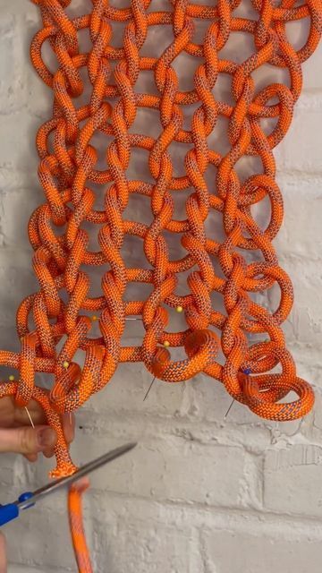 Giant Yarn Crochet, Giant Yarn, Paracord Bracelet Diy, My Bags, Yarn Bag, Crochet Rope, Climbing Rope, Rope Bag, Rope Crafts