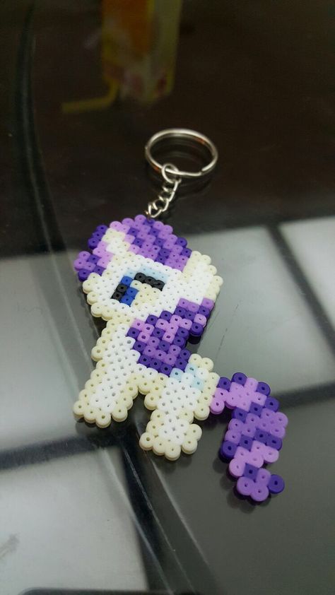 Rarity Perler Beads, Mlp Crafts, Mlp Rarity, Melt Beads Patterns, My Little Pony Rarity, Hamma Beads Ideas, Pixel Beads, Pearl Beads Pattern, Perler Bead Templates