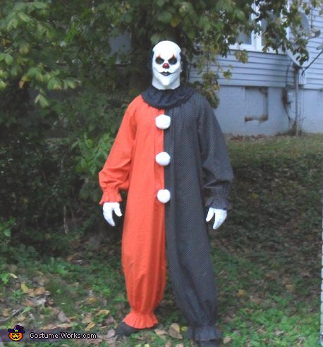 Scooby Halloween Costumes, Killer Clown Costume, Scooby Halloween, Evil Clown Costume, Clown Photos, Clown Halloween Costumes, Jester Costume, Killer Clown, Clown Horror