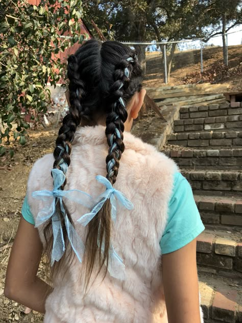 Dutch Braids With Ribbon, Ribbon French Braid, Dutch Braid With Ribbon, Ribbon Hairstyle Braid, French Braid With Ribbon, Athletics Outfit, Braids With Ribbon, Dutch Braid Hairstyle, Dutch Braids Hairstyles