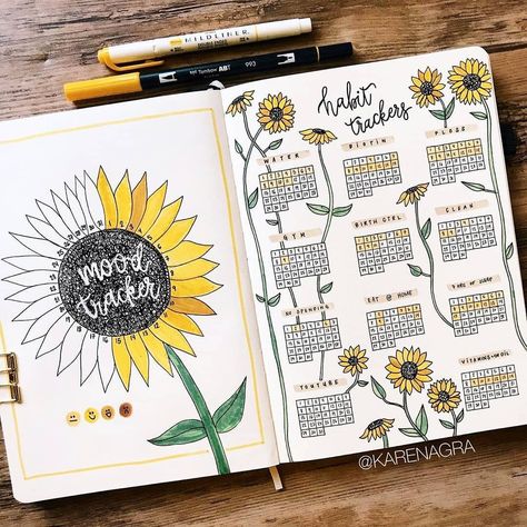 Journal Ideas For July, Bullet Journal August, Bullet Journal Monthly, Creating A Bullet Journal, Bullet Journal Mood Tracker Ideas, Bullet Journal Ideas, Habit Trackers, Bullet Journal Mood, Bullet Journal Aesthetic