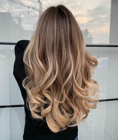 Curly Blowdry Long Hair, Blowout Hair Curls, Blow Dry Hair Curls, Melted Balayage, Blow Dry Curls, Got Hair, Curled Prom Hair, Dry Long Hair, Blowout Curls