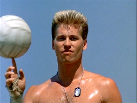 Val Kilmer Native American Actors, Kenny Loggins, Beach Volley, Val Kilmer, Uss Enterprise, Tom Cruise, Film Serie, American Actors, Famous People