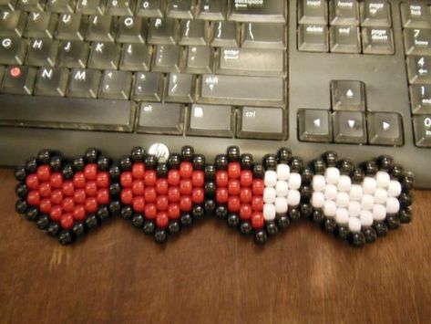 Kandi Heart Bracelet, Kandi Heart Pattern, Small Kandi Patterns, Dsmp Kandi, Minecraft Kandi, Kandi Heart, Kandi Patterns Templates, Kandi Patterns Cuff, Zelda Heart