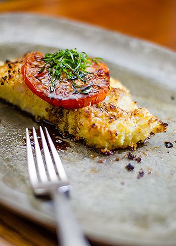 Baked Hake Recipes, Hake Recipes, Panko Recipes, Shrimp Meals, Stuffed Squid, Tomato Parmesan, Dinner Recepies, Barbeque Pork, Shrimp Stuffed