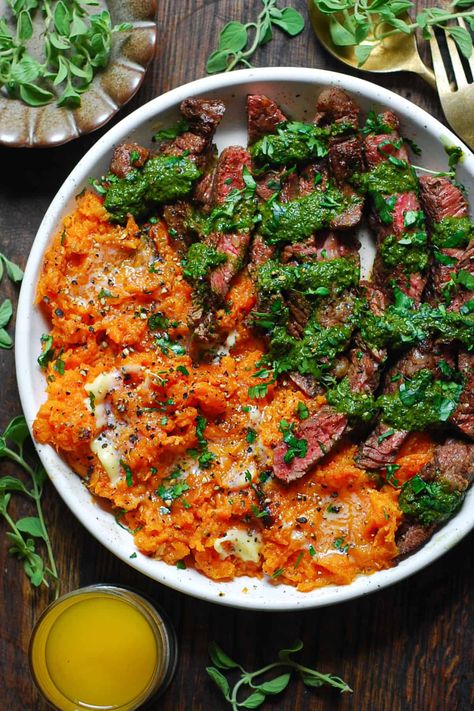 flank steak (thinly sliced) with green spinach sauce mashed sweet potatoes. Sweet Potato Meat, Potatoes Spinach Recipes, Mashed Sweet Potato Meals, Yummy Nutritious Meals, Meat Veggie Starch Dinner, Mashed Sweet Potato Bowl, Steak Sweet Potato Recipes, Chimichurri Steak Bowl, Steak Sweet Potato Bowl