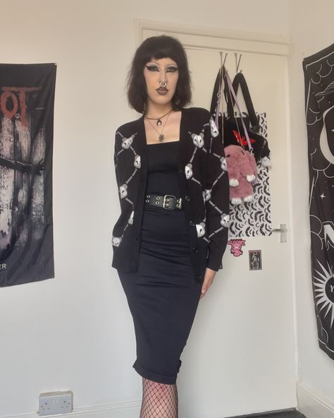 Don't be so gloomy Bone to pick cardigan by KILLSTAR #gifted #wearekillstar ____________ For reach Killstar, alt, alternative, alt girl, alternative girl, goth, goth girl, fashion inspo. Goth Cardigan Outfit, Goth Cardigan, Goth Girl Fashion, Alternative Girl, Goth Girl, Alt Girl, Alternative Girls, Fit Check, Girl Fashion