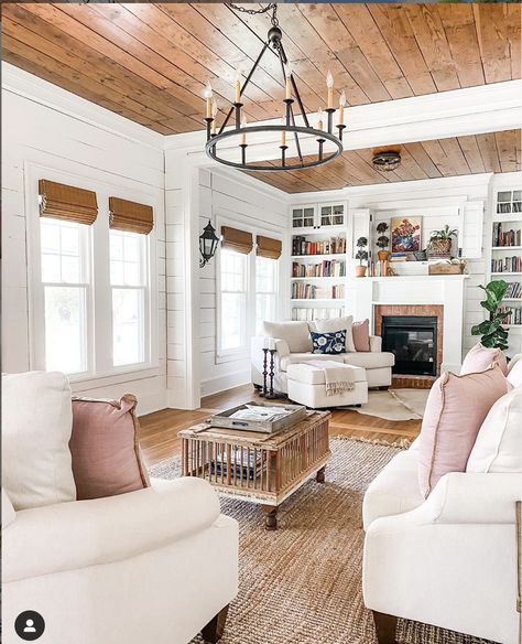 Thrifted Decor, Southern Cottage, Plank Ceiling, Living Tv, Cottages And Bungalows, Farmhouse Inspiration, Wood Ceiling, Pine Floors, Wood Ceilings