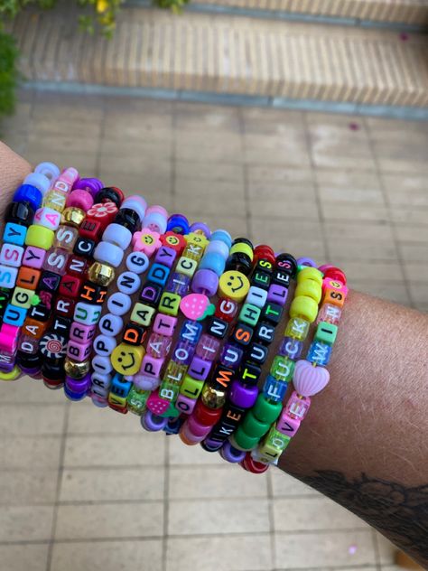 Rave Kandi Words, Funny Rave Kandi, Edc Kandi Ideas, Rave Kandi Ideas Funny, Rave Kandi Bracelets Ideas, Spongebob Kandi, Kandi Phrases, Kandi Sayings, Funny Friendship Bracelets