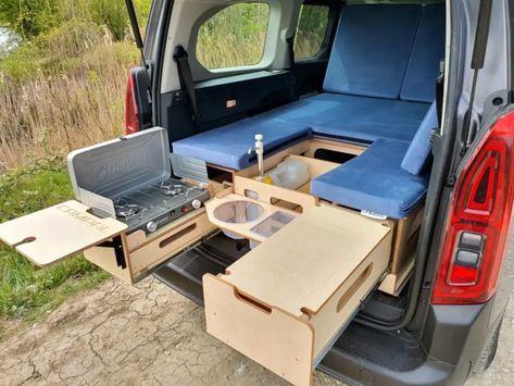 *New* 2021 Campal Vacation Van Conversion Plans, Vito Camper, Ford Transit Connect Camper, Berlingo Camper, Used Campers, Camper Car, Van Bed, Minivan Camping, Transit Camper