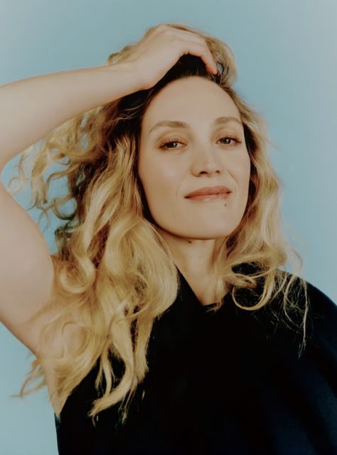 Evelyne Brochu, Orphan Black, Portrait Session, Paris France, A Smile, Paris, France, Film