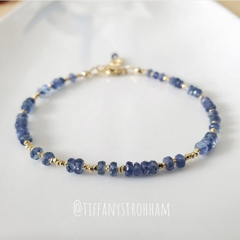 Blue Sapphire Bracelet, Mystical Jewelry, Blue Beaded Bracelets, Bracelets Handmade Diy, Diy Jewelry Unique, Sterling Bracelets, Birthstone Bracelet, Jewelry Accessories Ideas, Crystal Choker