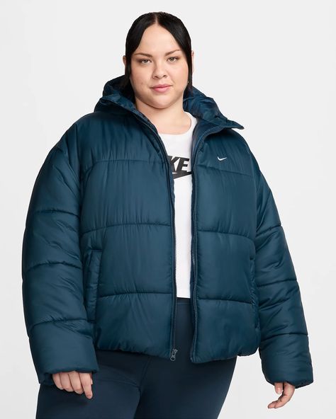 Nike Sportswear Classic Puffer Women's Therma-FIT Loose Hooded Jacket (Plus Size). Nike.com Women Lifestyle, Water Repellent Fabric, Workout Jacket, Jacket Design, White Style, Nike Sportswear, Weather Conditions, Repellent, Water Repellent