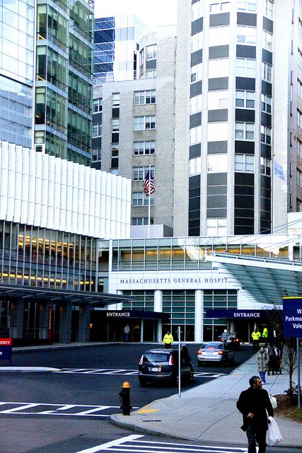 Main entrance to Massachusetts General Hospital. Mass General Hospital Boston, Volunteer Hospital, You're My Home, Boston Aesthetic, Massachusetts General Hospital, Nurse Inspiration, Medical School Motivation, Hospital Design, Fairy Queen