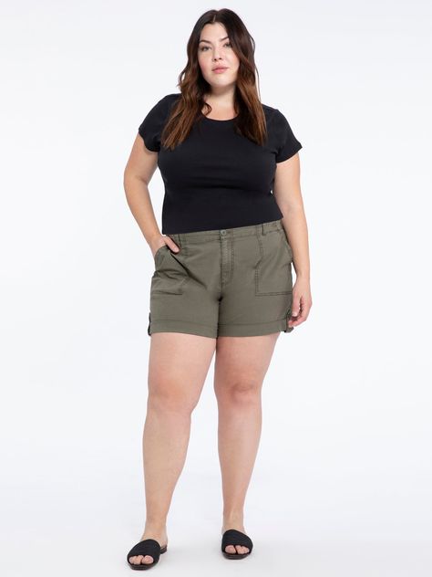 Poplin Shorts, Green Cargo Shorts, Cargo Shorts Women, Easy Silhouette, Clothing Reference, Adventure Outfit, Cuffed Shorts, Green Shorts, Outdoor Adventures