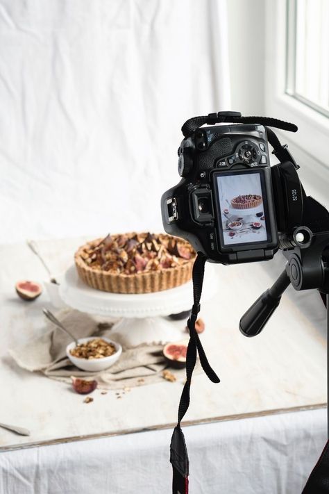 Photography Behind The Scenes, Design Cibo, Food Photography Studio, Food Photography Lighting, Food Photography Composition, Food Photography Tutorial, Food Photography Props, Food Photography Inspiration, Cake Photography