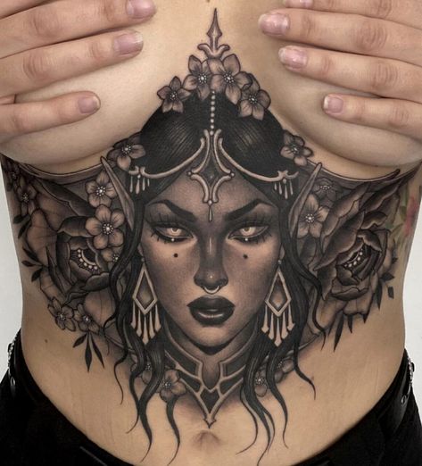 Ccyle, when art and female empowerment meet halfway - Tattoo Life Woman And Flowers, Belly Button Tattoo, Lower Stomach Tattoos, Underboob Tattoo Designs, Stomach Tattoos Women, Medusa Tattoo Design, Tattoos Infinity, Belly Tattoos, Throat Tattoo