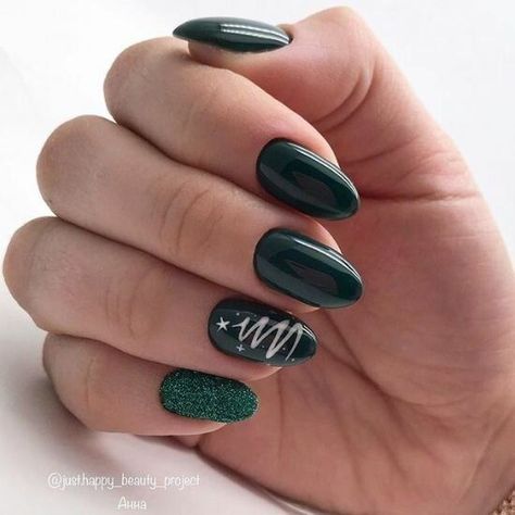 December Nails, Tree Nails, Christmas Nails Easy, Christmas Gel Nails, Nails Winter, Her Nails, Popular Nails, Xmas Nails, Pretty Acrylic Nails