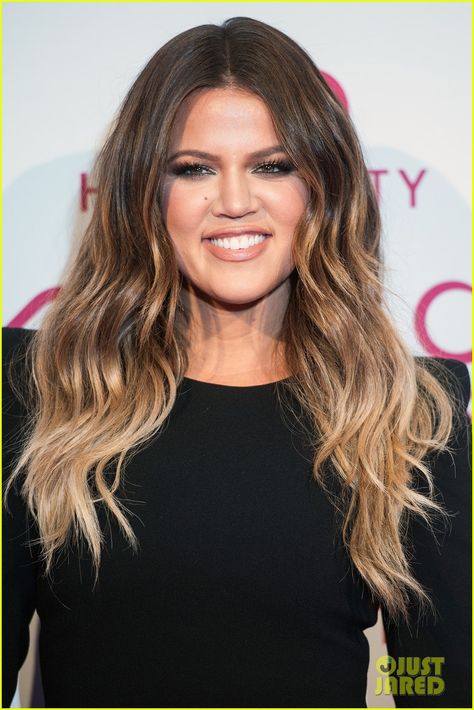 Ombré Chloe Kardashian Hair, Male Makeup Artist, Khloe Kardashian Hair, Khloe Kardashian Photos, Kardashian Hair, Kardashian Photos, Male Makeup, Hair Vitamins, Launch Party