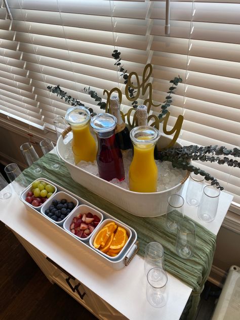 Brunch Finger Foods For Party, Mimosa Bar Baby Shower Ideas Boy, Mimosa Baby Shower Ideas, Baby Shower Mimosa Bar Girl, Pancakes And Pajamas Baby Shower Theme, Brunch Food Baby Shower Ideas, Baby Shower Mimosa Bar Boy, Momosa Mimosa Bar Non Alcoholic, Breakfast Gender Reveal