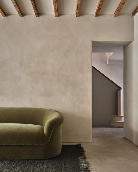 SEDILIA (@sedilia_london) • Instagram photos and videos Grey Limewash Walls, Grey Limewash, Limewash Wall, Limewash Walls, Modern Hospital, Lime Plaster, Top Sofas, Limewash Paint, Lime Paint